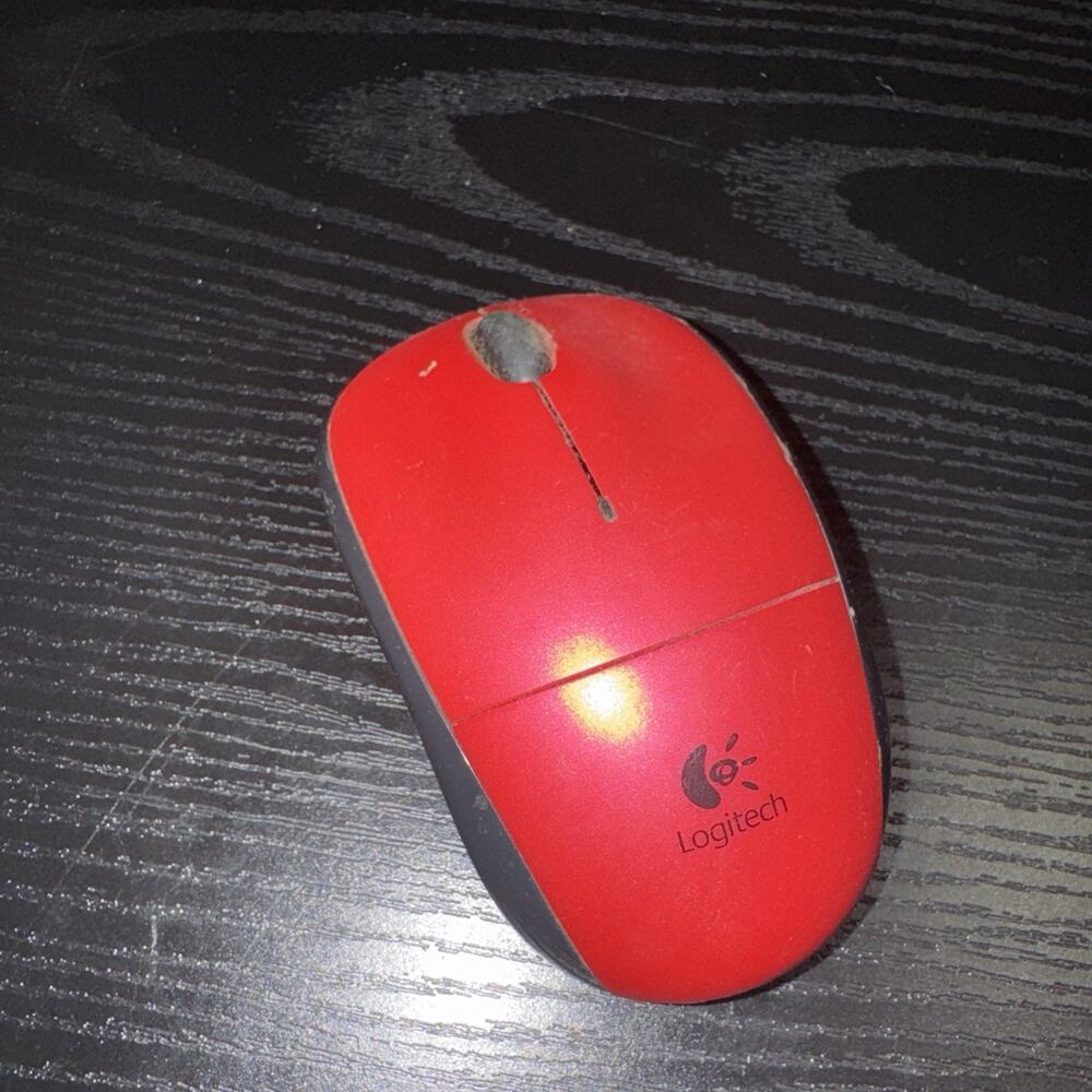 Logitech M215 Wireless Mouse Red Bluetooth